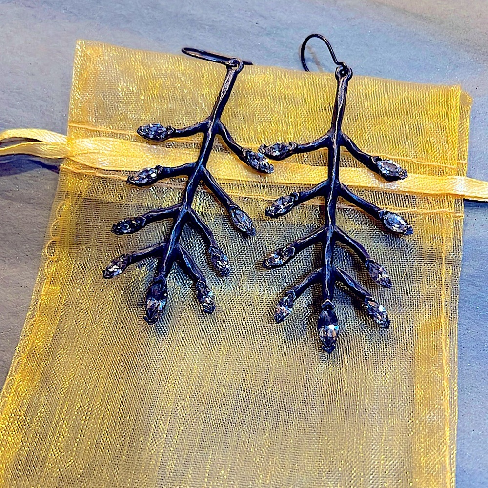 Handmade Branch Earrings Vintage Rebel
Diamond Swarovski Branch Tip Crystals